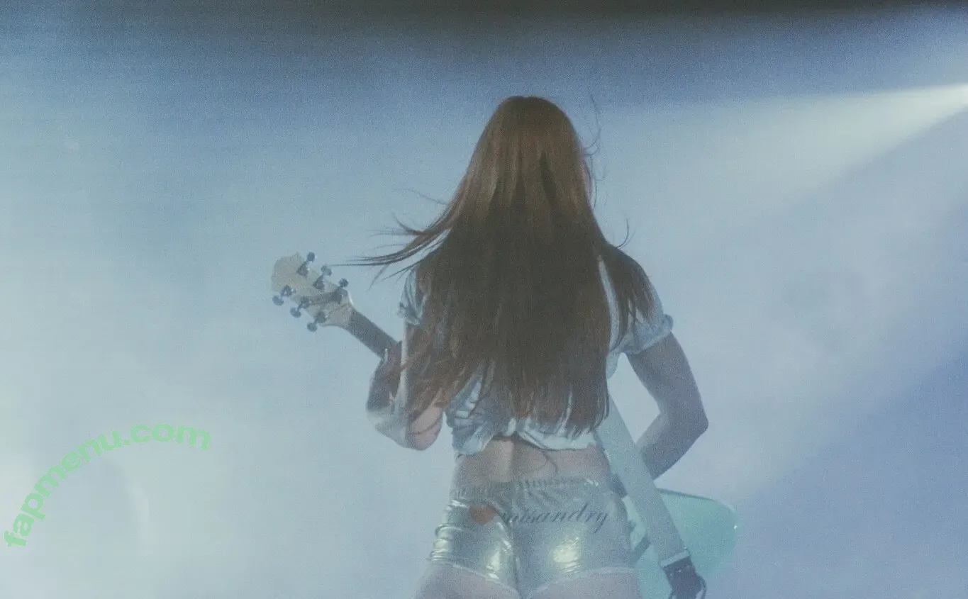 Rhian Teasdale nude photo #0093 (Wet Leg (band / rhianteasdale)