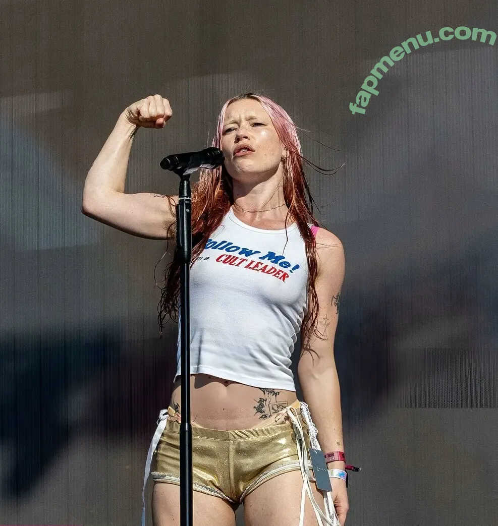 Rhian Teasdale nude photo #0108 (Wet Leg (band / rhianteasdale)