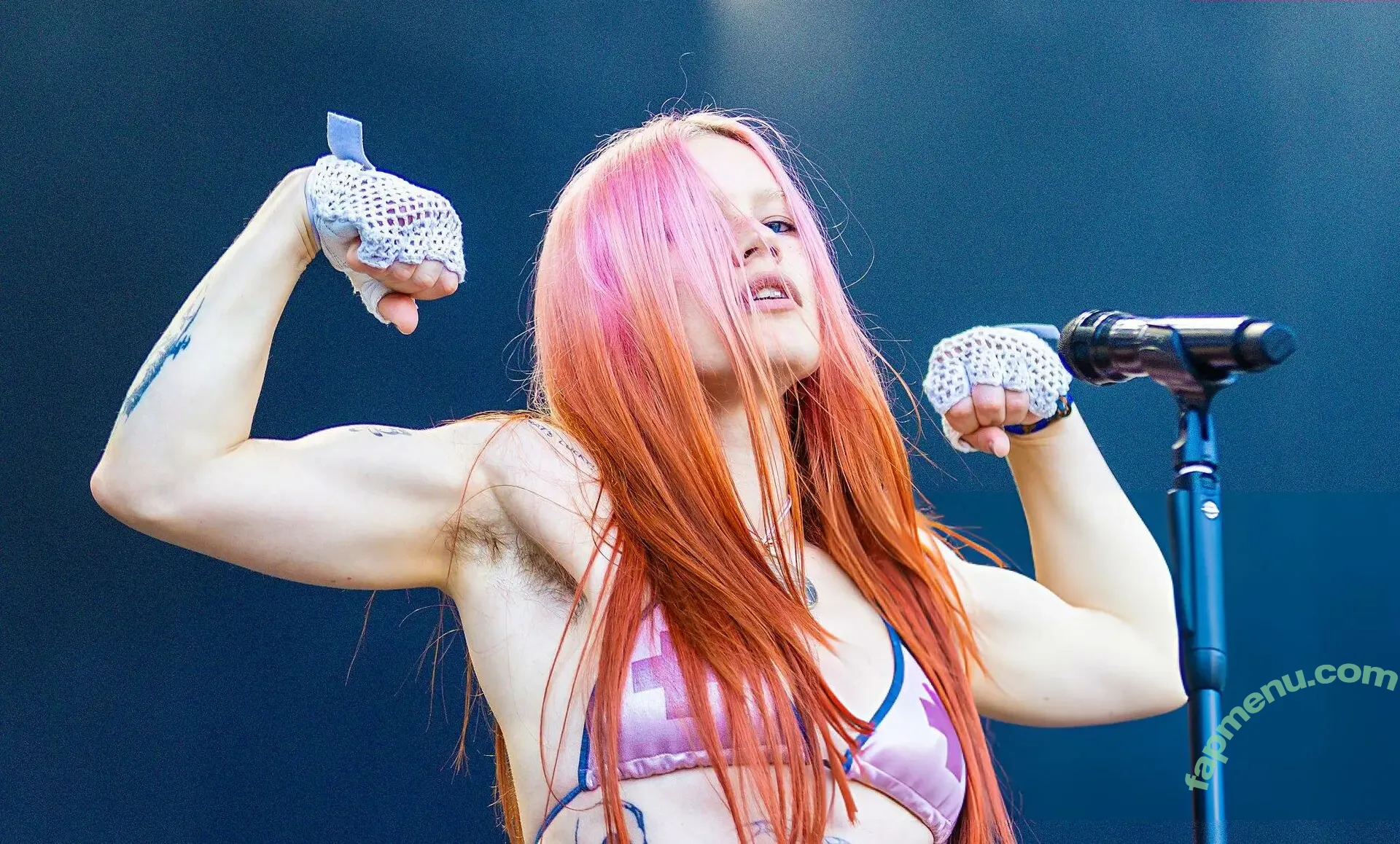 Rhian Teasdale nude photo #0112 (Wet Leg (band / rhianteasdale)