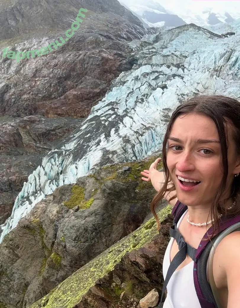 rhiannonhikes nude photo #0020 (Rhiannon Wood)