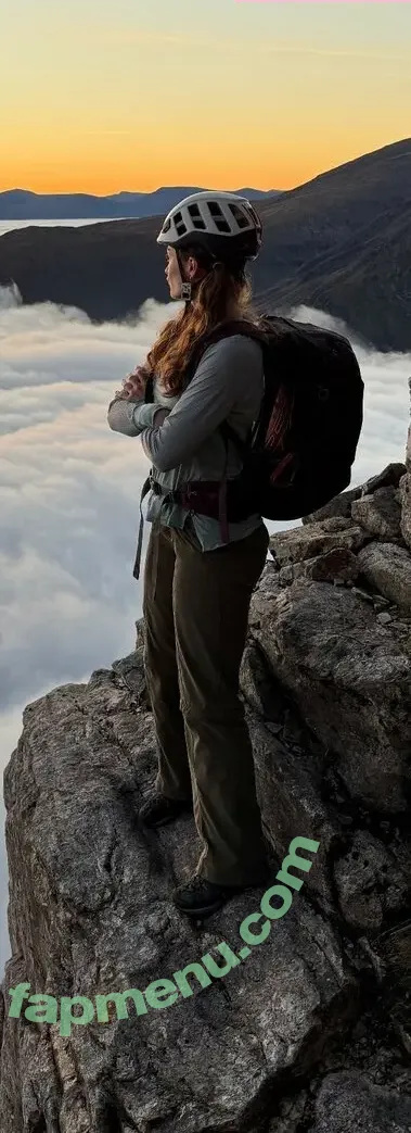 rhiannonhikes nude photo #0036 (Rhiannon Wood)