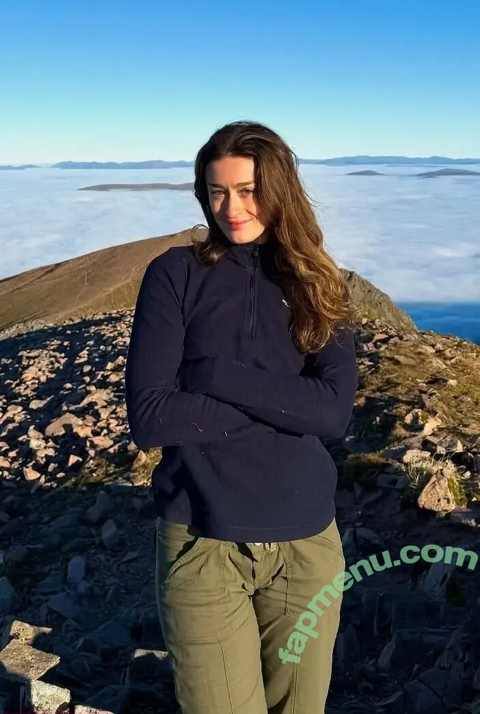 rhiannonhikes nude photo #0063 (Rhiannon Wood)