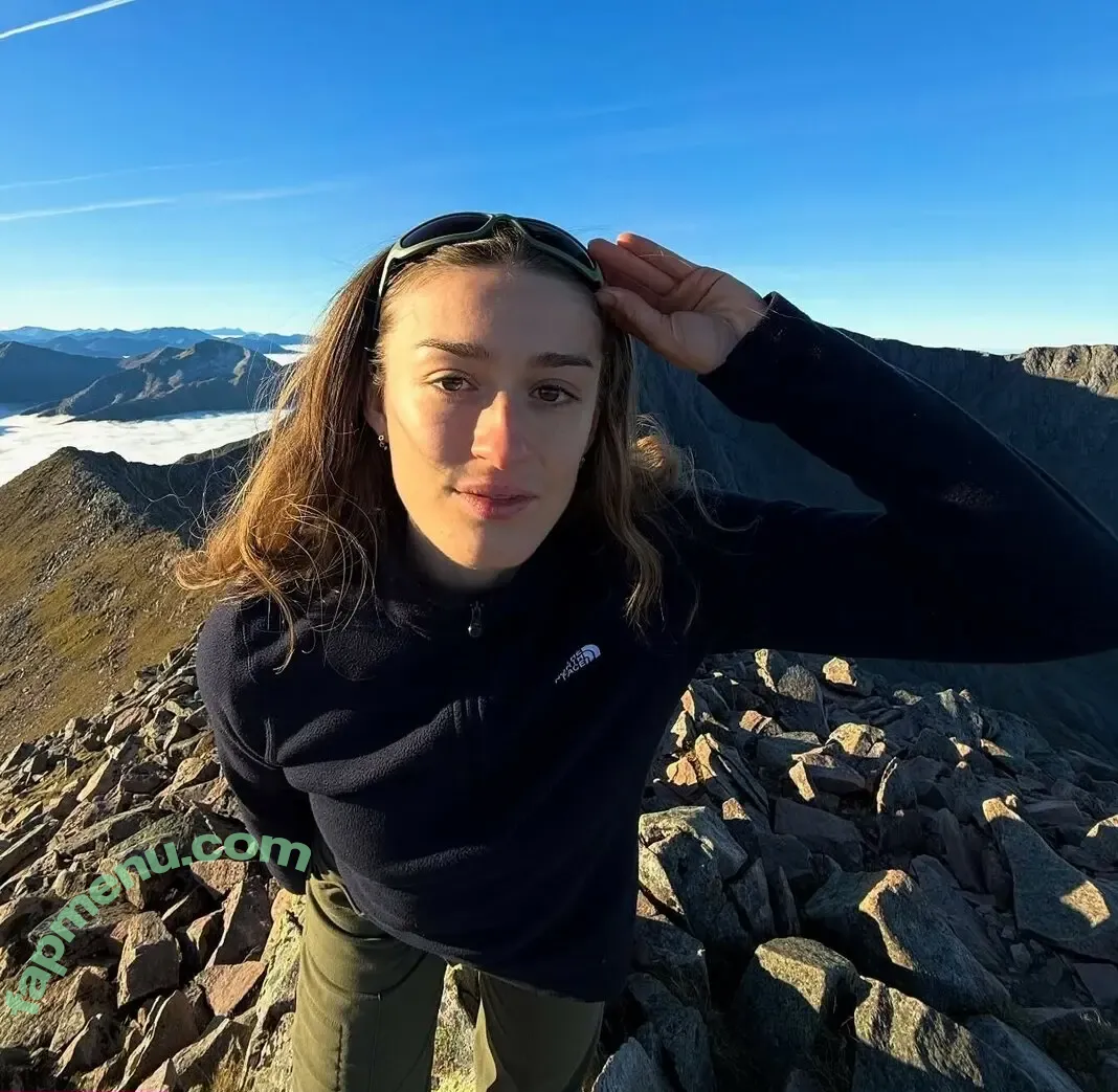 rhiannonhikes nude photo #0064 (Rhiannon Wood)