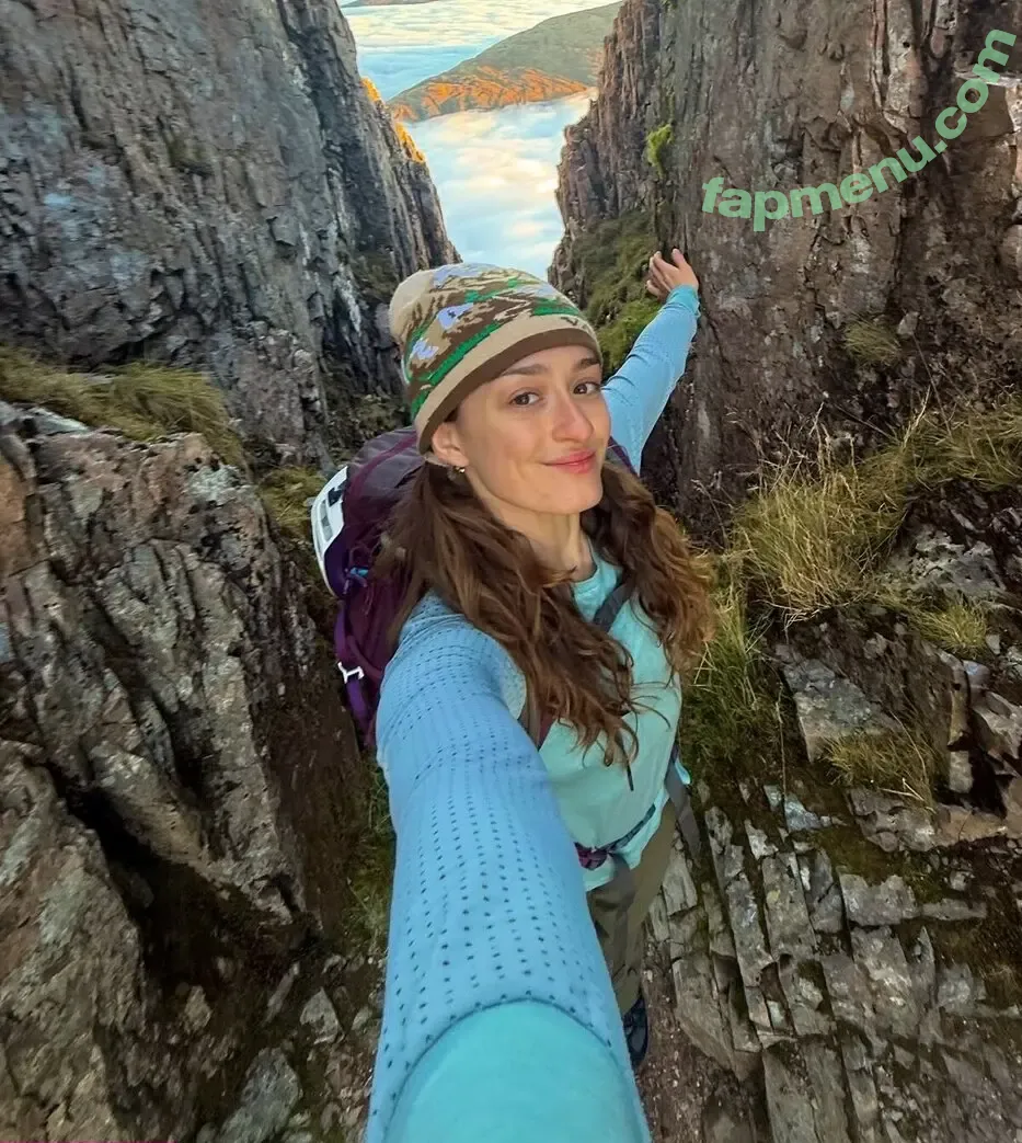 rhiannonhikes nude photo #0080 (Rhiannon Wood)