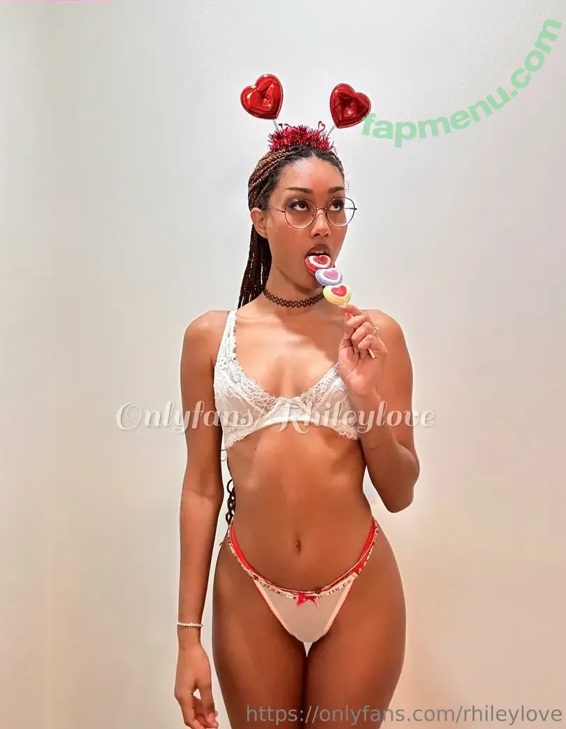 rhileylove nude photo #0017 (rhileylove)