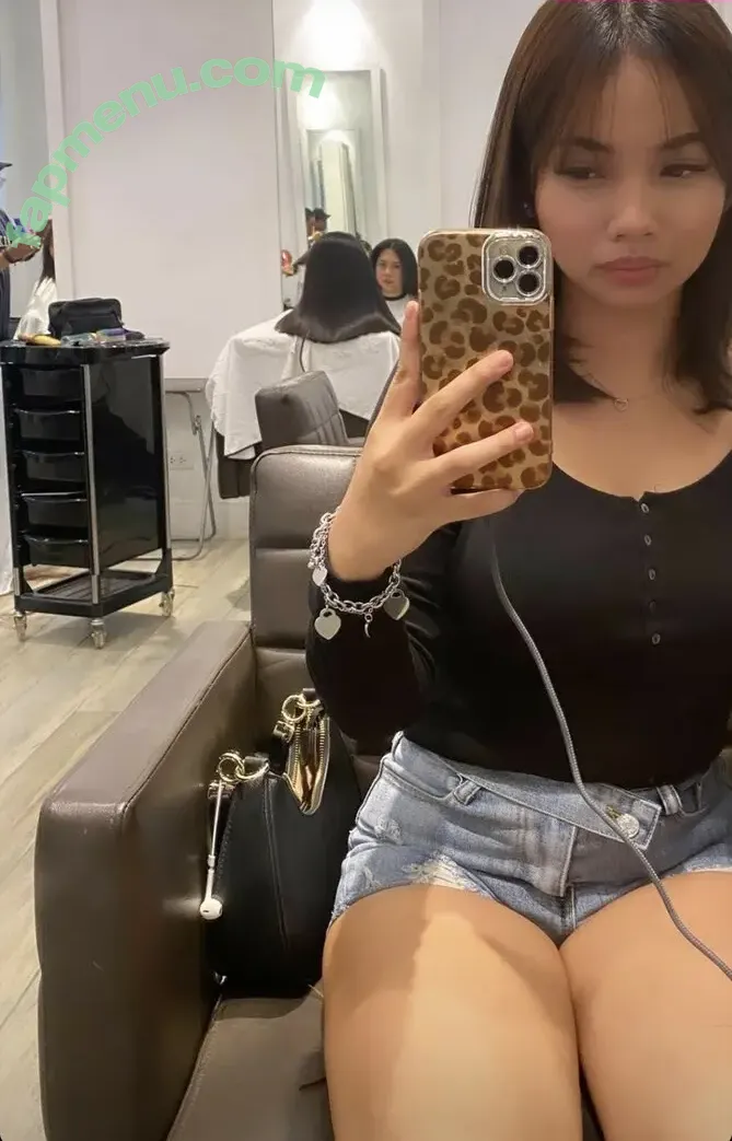 Rhioenna Lim nude photo #0013 (Rhioexxa_k / rrrrr_ely)