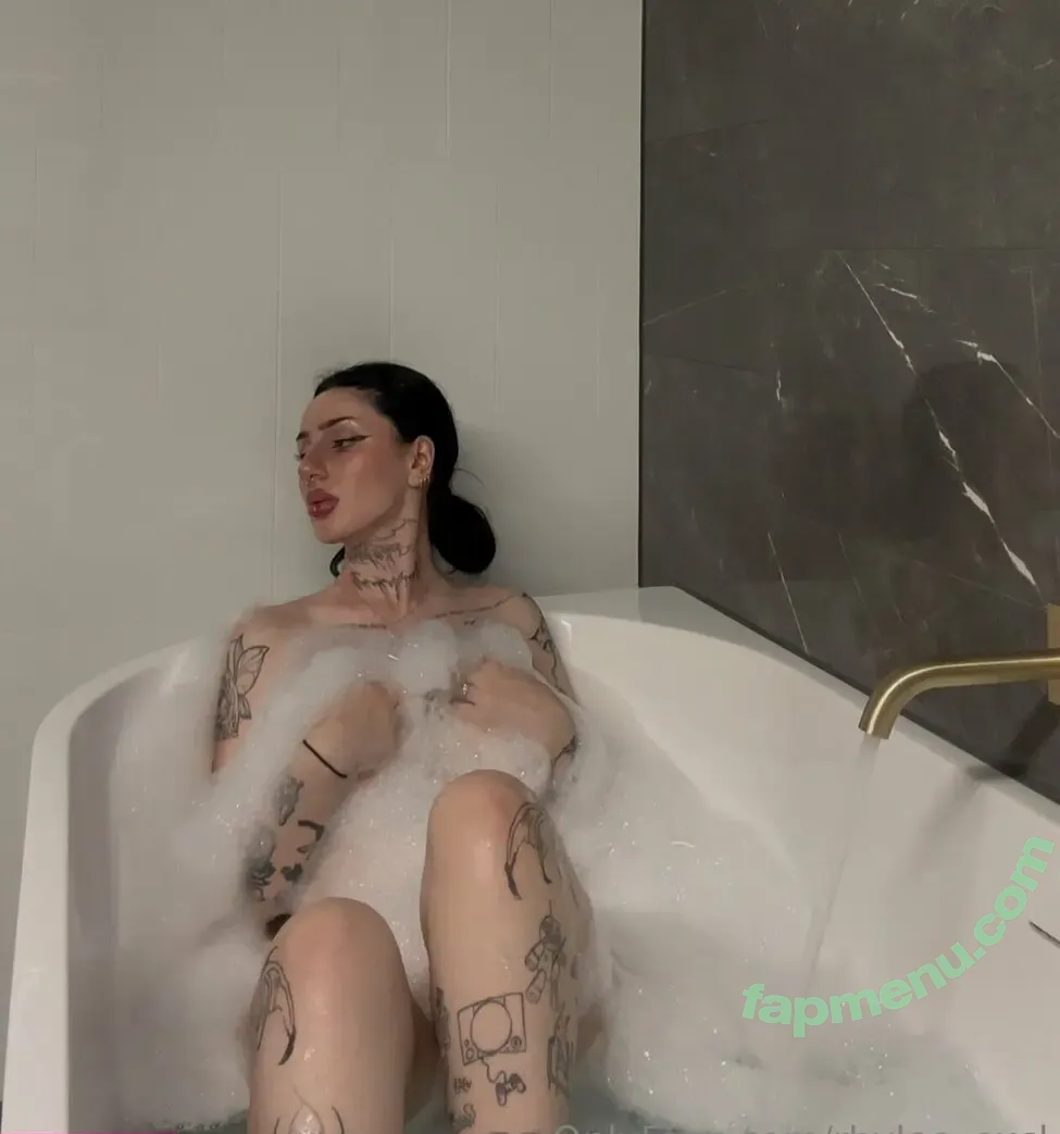rhylee_excl nude photo #0046 (r.h.y.l.e.e)