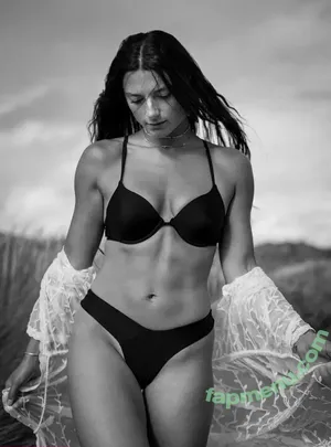 Ria Williams / ria_williams6 / riaaa.w / riawilliams nude photo #0067