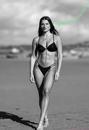 Ria Williams / ria_williams6 / riaaa.w / riawilliams nude photo #0099