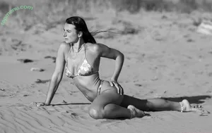 Ria Williams / ria_williams6 / riaaa.w / riawilliams nude photo #0100