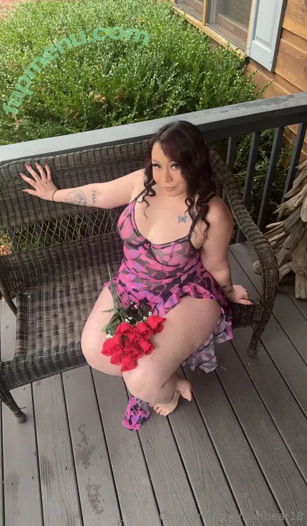 Riahbear18 nude photo #0058 (Riahbear18)