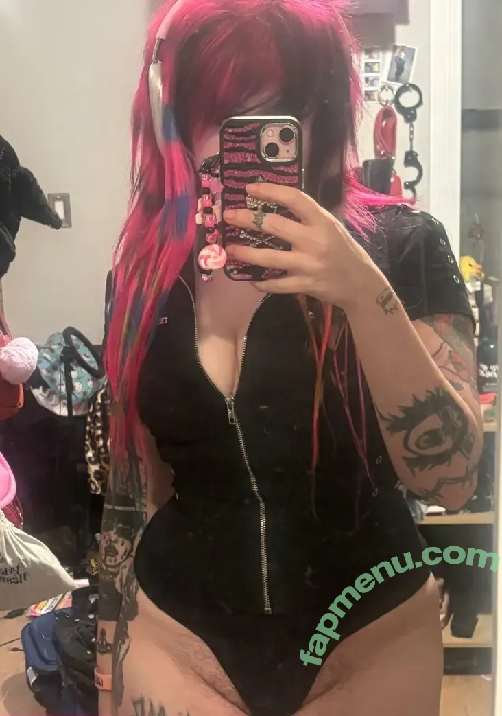 RiAnimator nude photo #0006 (ri.animator / valentinehotline)