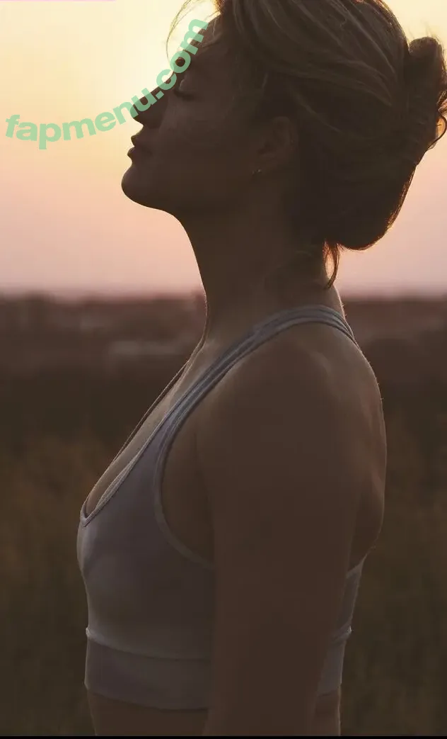 Ricarda Magduschewski nude photo #0032 (aboutricarda)