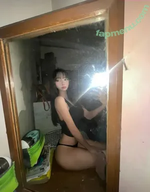 nude photo #0004