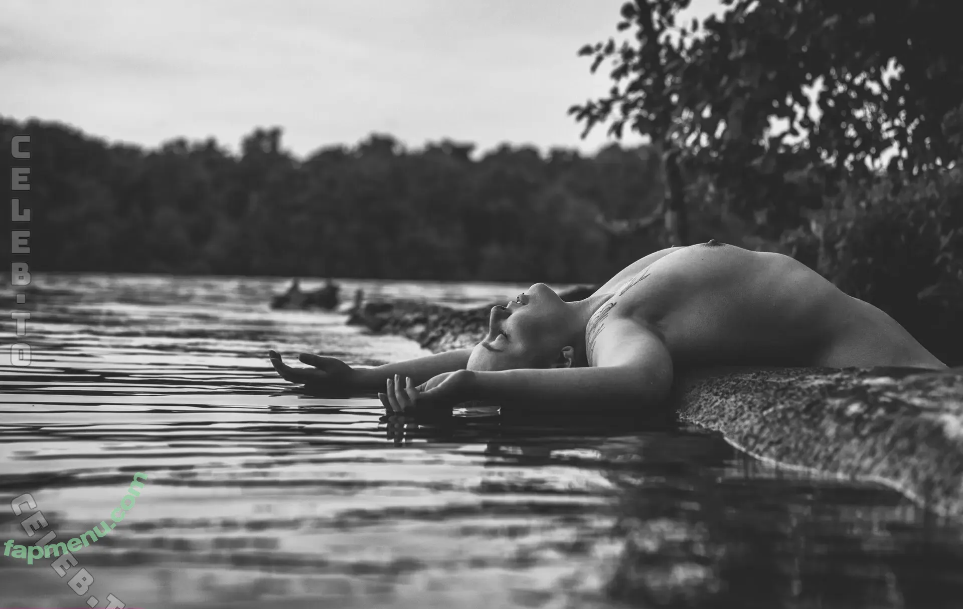 Richtigunkreativ nude photo #0053 (Richtigunkreativ)