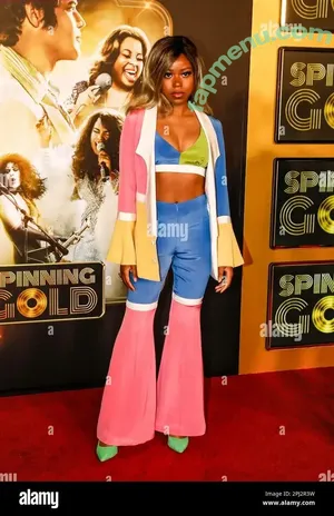 Riele Downs / rieledowns nude photo #0024