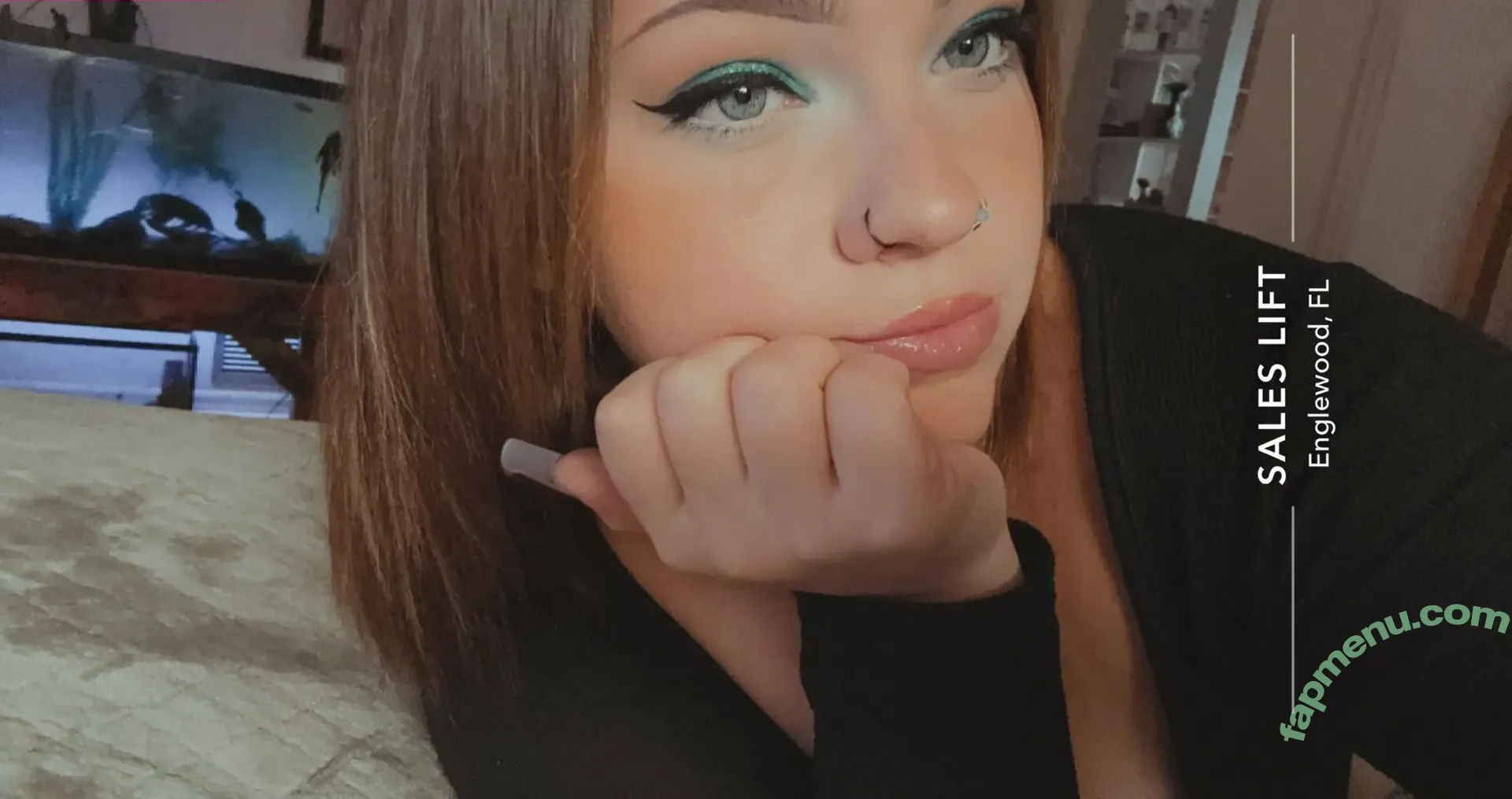 Rienne nude photo #0003 (riaxadri / riennemusic)