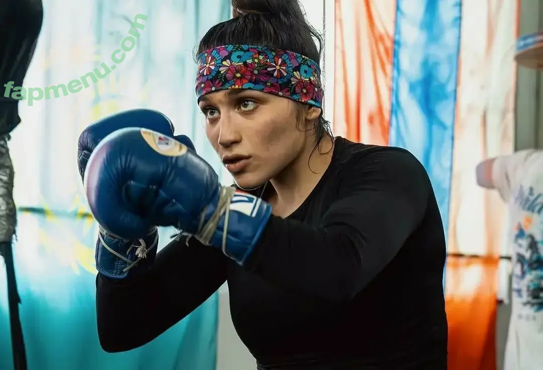 Right Hook Roxy голая photo #0003 (Right Hook Roxy)