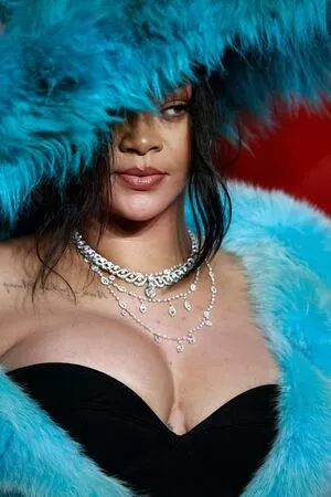 Rihanna / badgalriri nude photo #3828