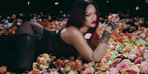 Rihanna / badgalriri nude photo #4147
