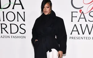 Rihanna / badgalriri nude photo #4665