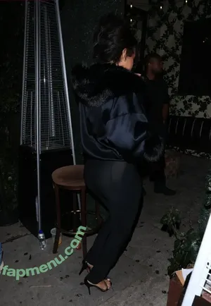 Rihanna / badgalriri nude photo #4747