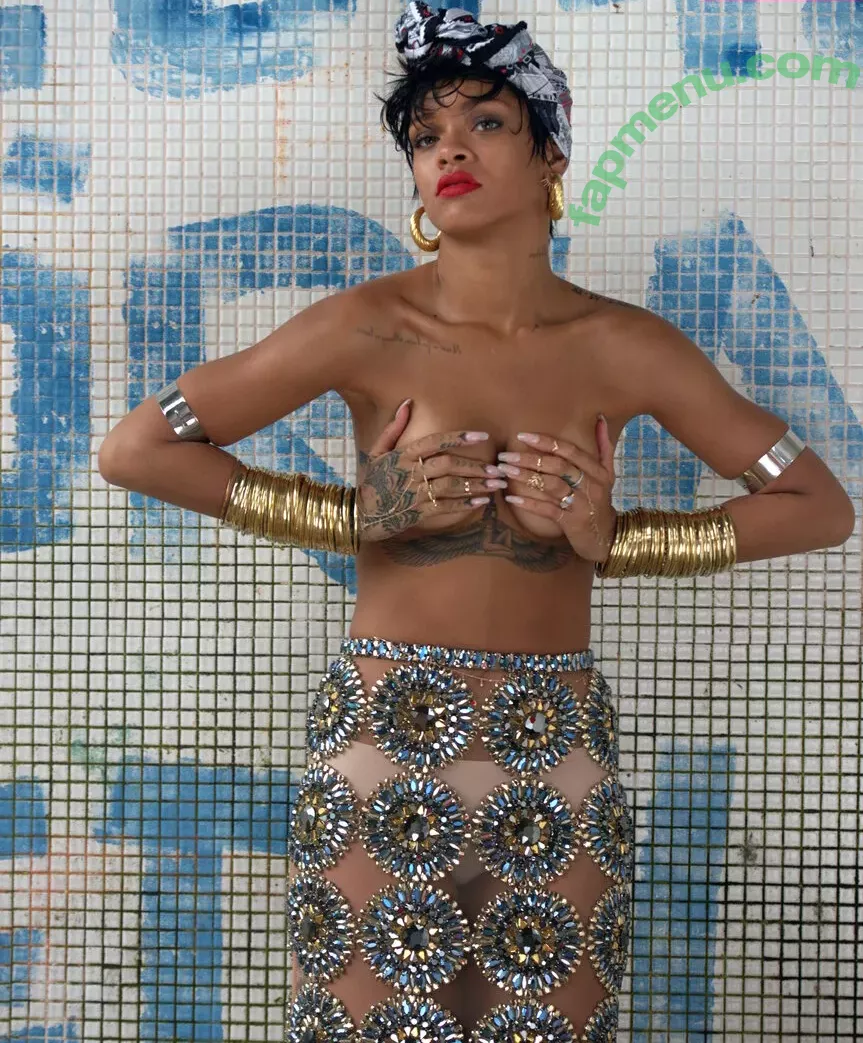 Rihanna nude photo #4003 (badgalriri)