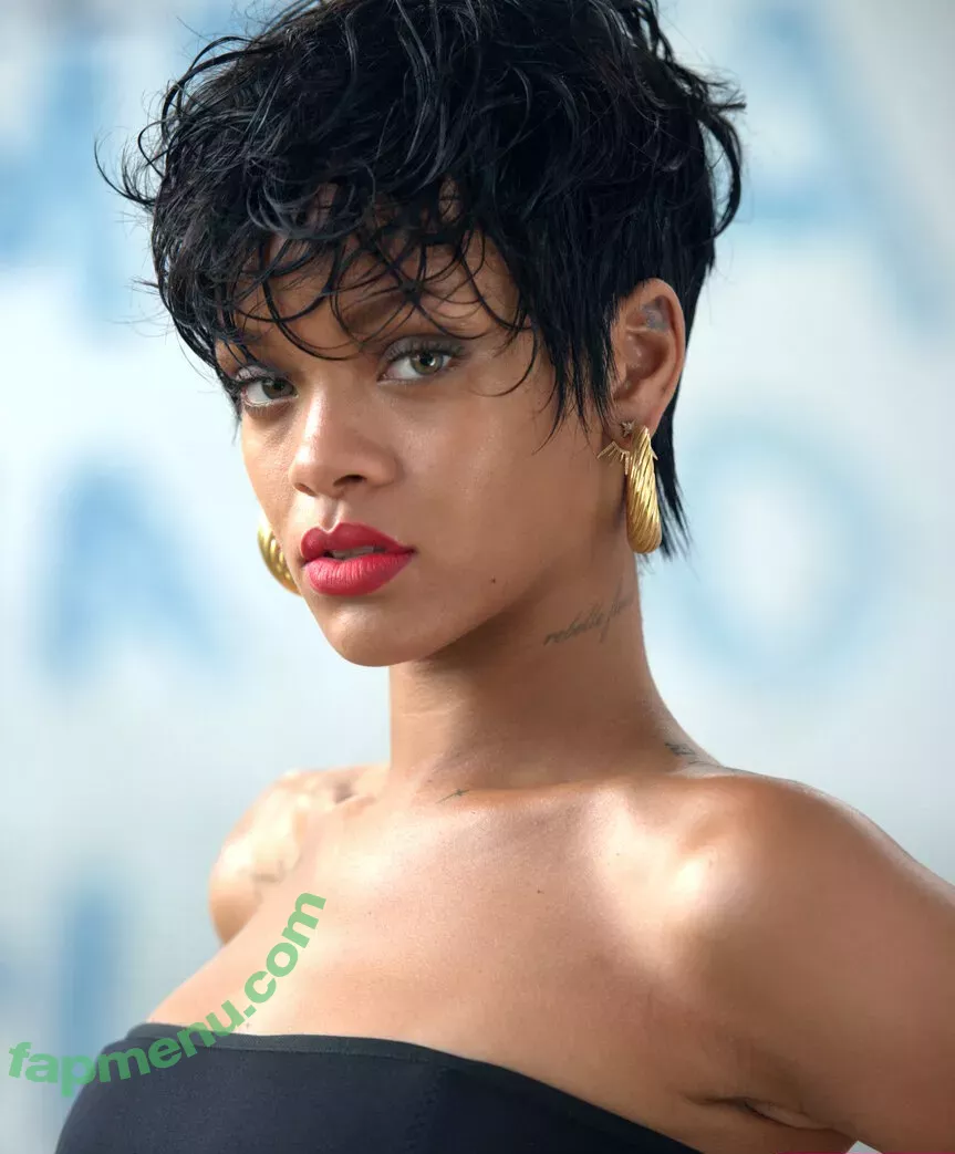 Rihanna nude photo #4103 (badgalriri)