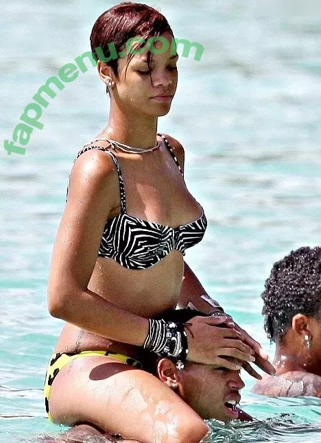 Rihanna nude photo #4134 (badgalriri)
