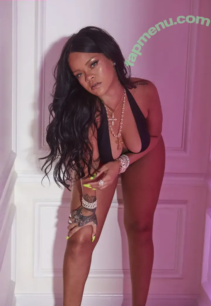 Rihanna nude photo #4457 (badgalriri)