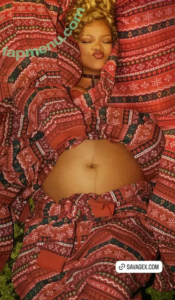 Rihanna nude photo #4660 (badgalriri)