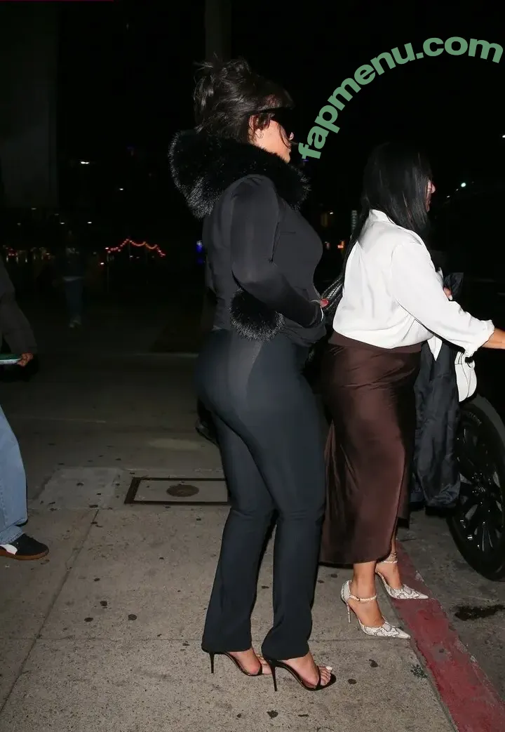 Rihanna nude photo #4758 (badgalriri)