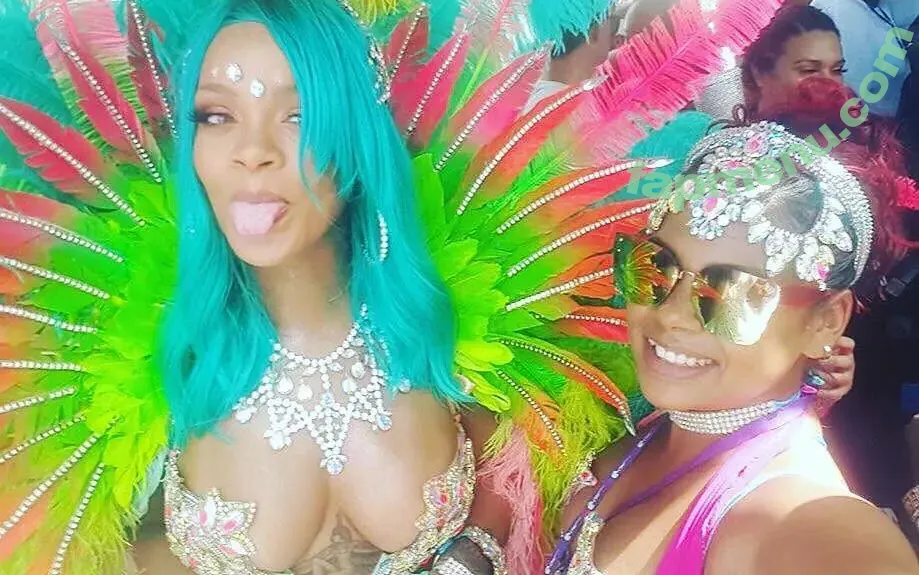 Rihanna nude photo #4768 (badgalriri)