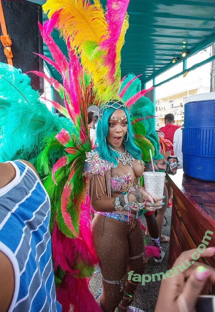 Rihanna nude photo #4769 (badgalriri)