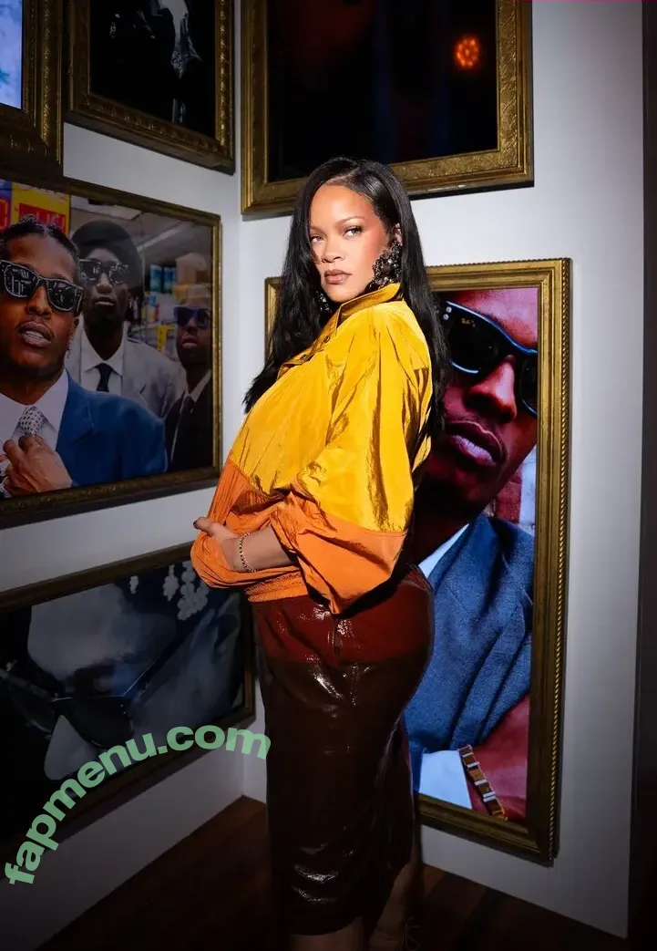 Rihanna nude photo #4835 (badgalriri)