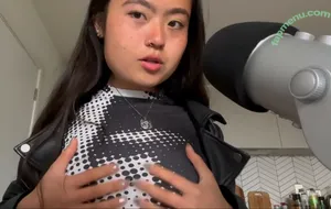 Riishka Asmr / rishikaroz nude photo #0003