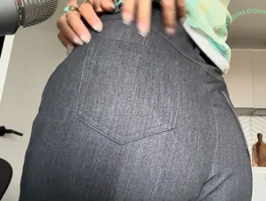 Riishka Asmr / rishikaroz nude photo #0041