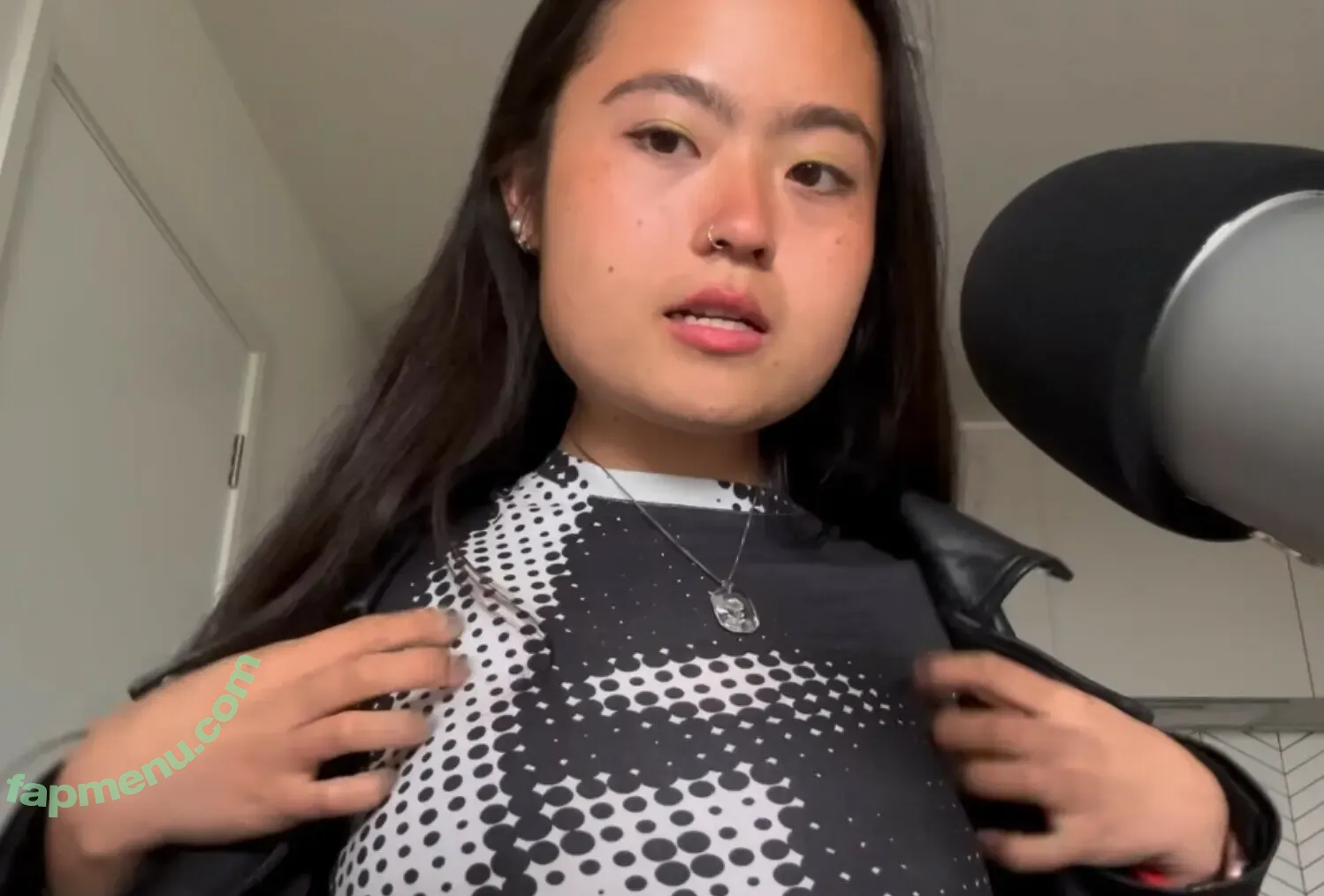 Riishka Asmr nude photo #0001 (rishikaroz)