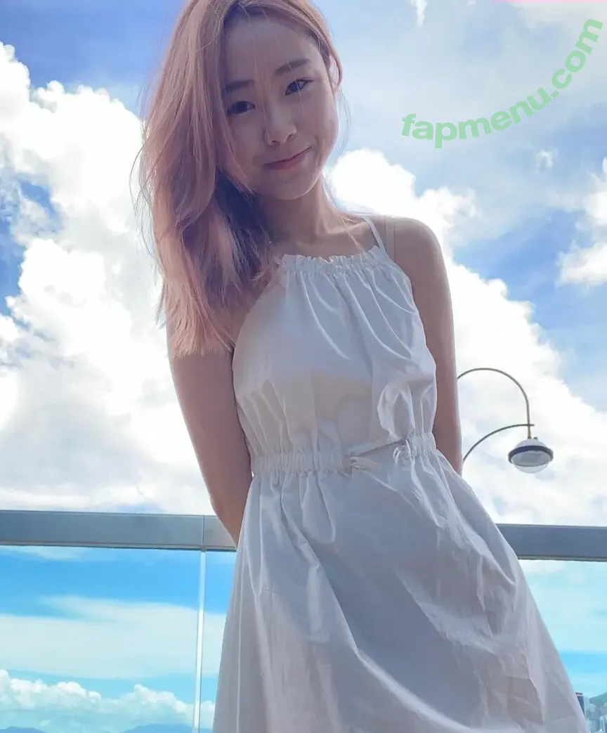 rikaaaa__aaa nude photo #0003 (rikaaaa__aaa)