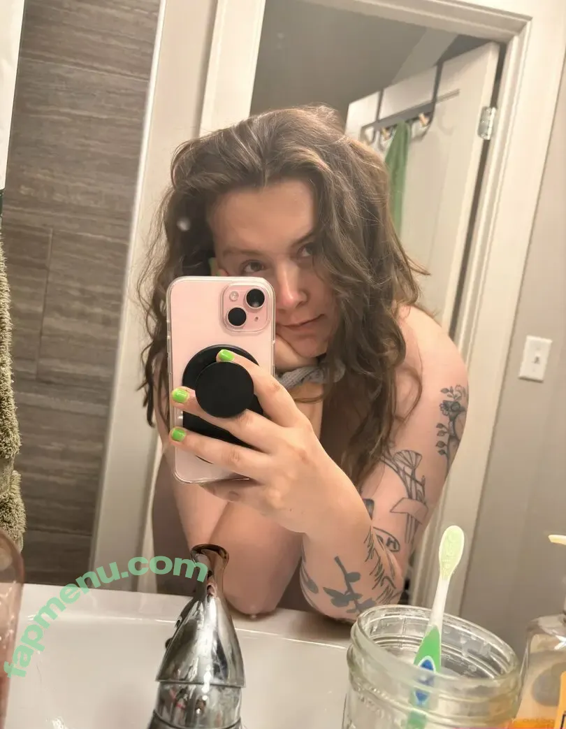 Rikki Poynter nude photo #0010 (rikkipoynter)