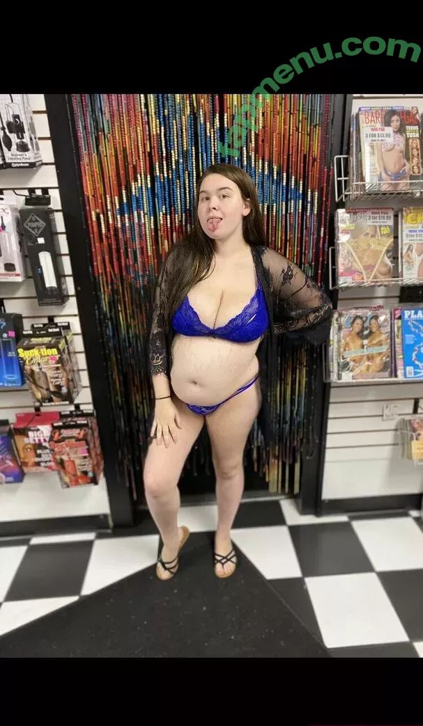 Rileelovee nude photo #0016 (Rilee Love / rrileylove)