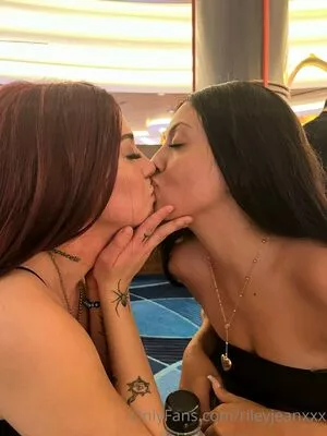 Riley Jean / rileyjean / rileyjeanxxx nude photo #0073