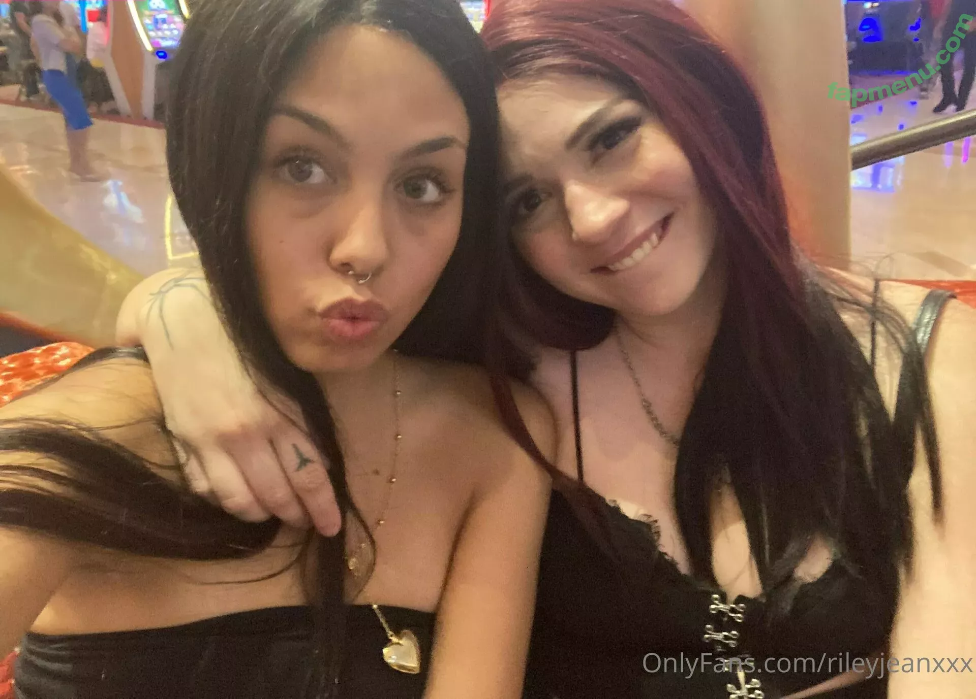 Riley Jean nude photo #0074 (rileyjean / rileyjeanxxx)