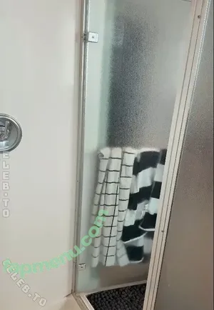 Riley Jensen / RileyxxxJensen / officialrileyjensenxo nude photo #0281