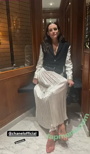 Riley Keough / rileykeough nude photo #0171