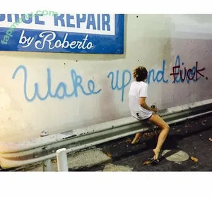 Riley Keough / rileykeough nude photo #0183