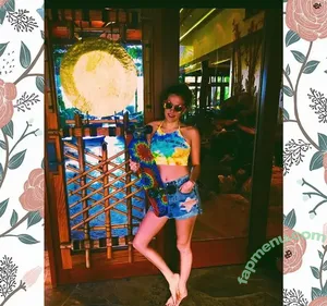 Riley Keough / rileykeough nude photo #0184