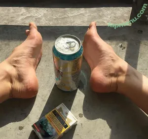 Riley Keough / rileykeough nude photo #0186