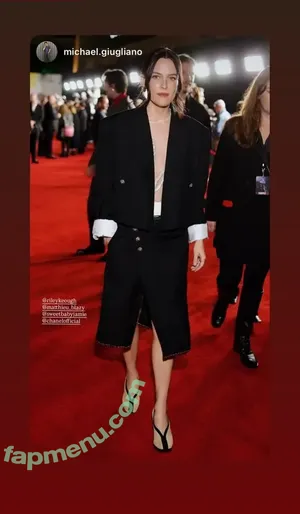 Riley Keough / rileykeough nude photo #0187