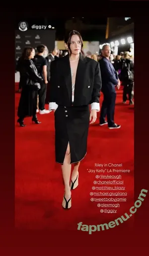 Riley Keough / rileykeough nude photo #0188